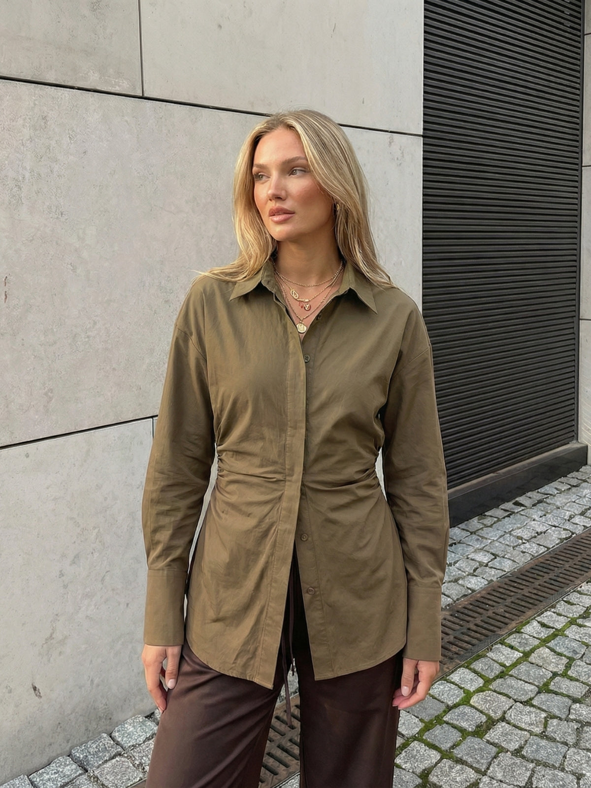 #color_khaki